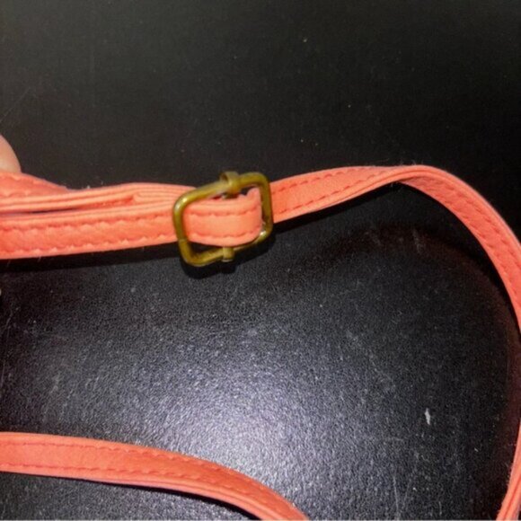 Fiorelli Crossbody Bag Purse Peach Pocket Adjustable Strap Tassel Zip 8x7.5” - Picture 8 of 8